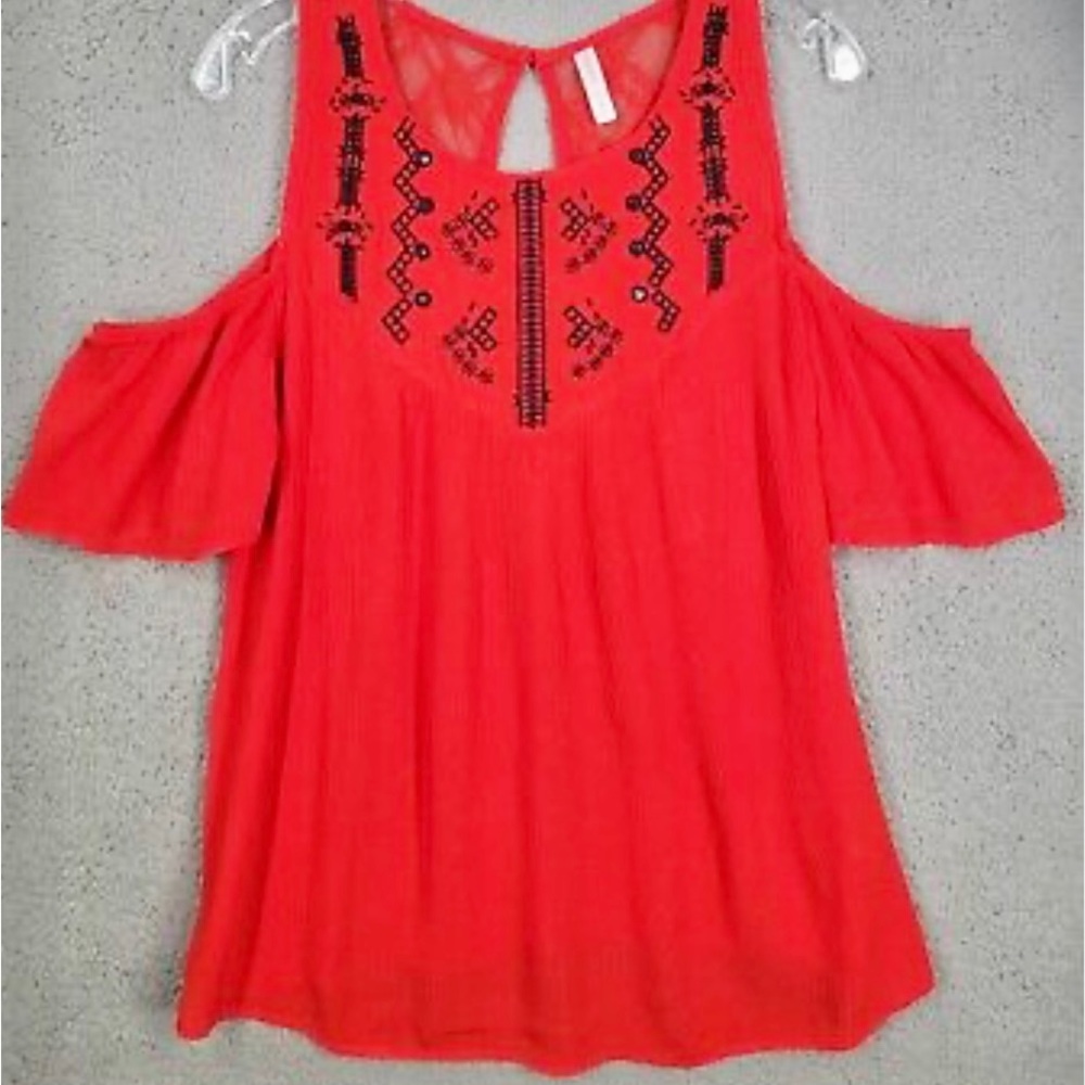 Xhilaration Cold Shoulder Tribal Embroidered Bright Red Short Sleeve Top, Size M